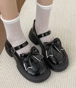 Sapato Gótico com Laço