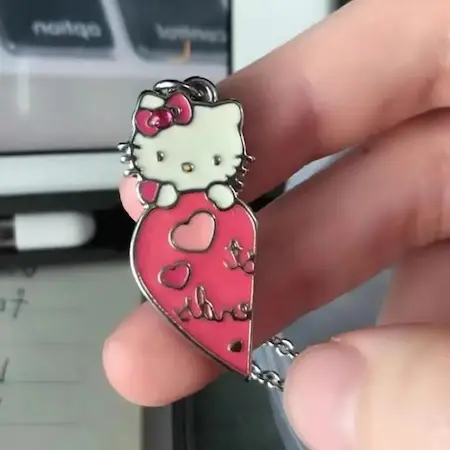 Colar Hello Kitty (Duplo)